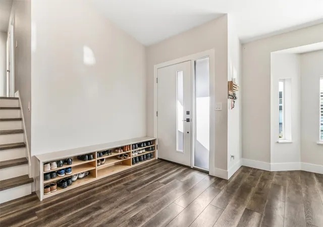 Photo 3 of Single family home for sale at 4411 130th Street SE, Everett, WA 98208 | MLS# NWM2595452 | Listing updated on 2026-10-21