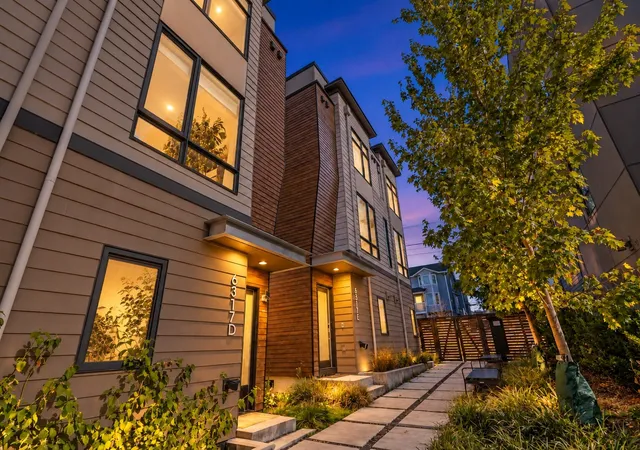 Townhouse for sale at 6317 9th Avenue NE #D, Seattle, WA 98115 | MLS# NWM2595466