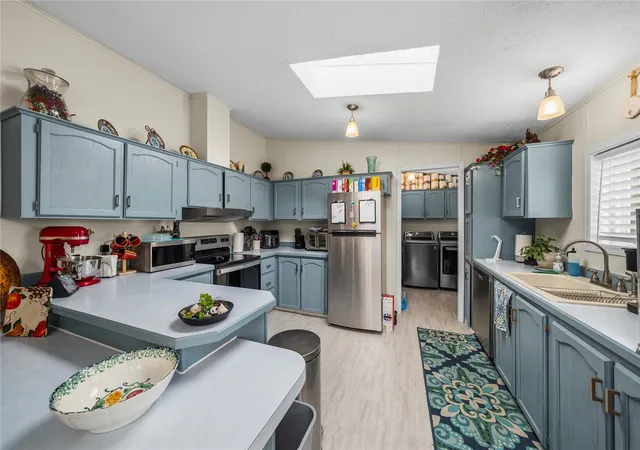 Photo 4 of Manufactured home for sale at 109 Halliday Rd #5, Centralia, WA 98531 | MLS# NWM2595468 | Listing updated on 2026-10-17