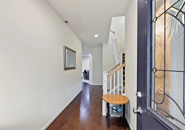 Photo 3 of Single family home for sale at 19527 33rd Drive Se, Bothell, WA 98012 | MLS# NWM2595523 | Listing updated on 2026-10-23