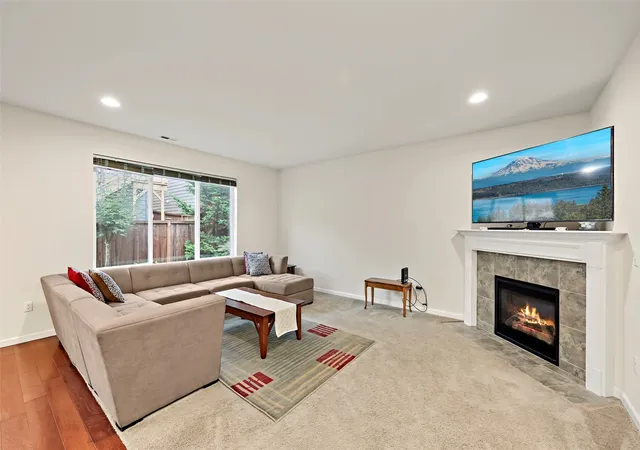 Photo 4 of Single family home for sale at 19527 33rd Drive SE, Bothell, WA 98012 | MLS# NWM2595523 | Listing updated on 2026-10-23