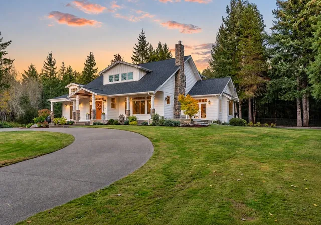 Photo 2 of House for sale at 13723 E Victor Rd, Belfair, WA 98528 | MLS# NWM2595529 | Listing updated on 2026-10-20