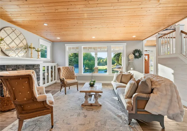 Photo 3 of House for sale at 13723 E Victor Rd, Belfair, WA 98528 | MLS# NWM2595529 | Listing updated on 2026-10-20