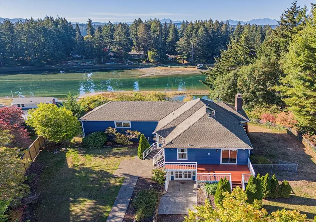 Photo 1 of Single family home for sale at 1431 Nw Crows Nest Ln, Bremerton, WA 98312 | MLS# NWM2595549 | Listing updated on 2026-10-23