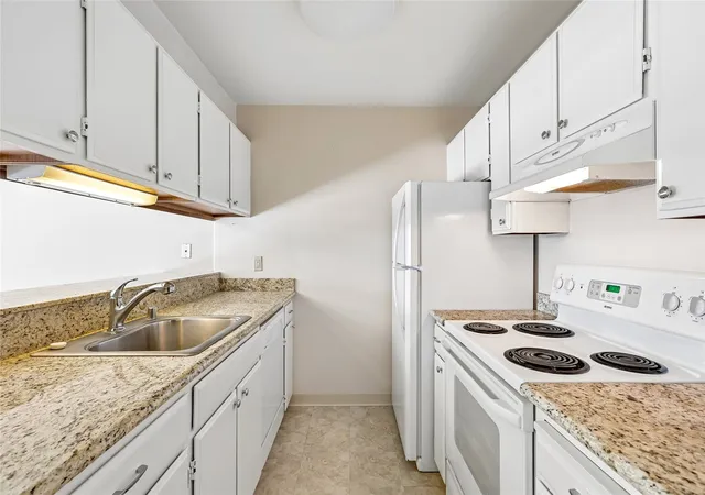 Photo 2 of Condo for sale at 13201 Linden Ave N #508A, Seattle, WA 98133 | MLS# NWM2595552 | Listing updated on 2026-10-22