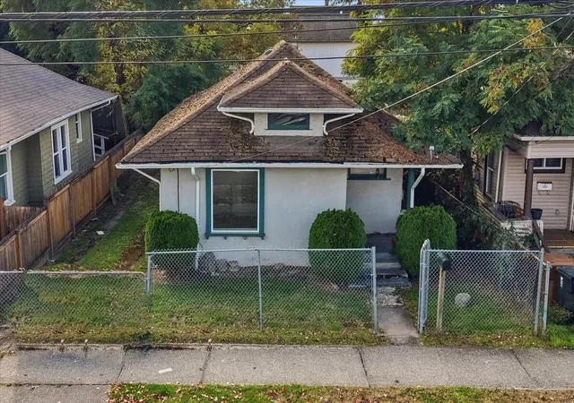 Photo 1 of Single family home for sale at 1218 S 25th Street, Tacoma, WA 98405 | MLS# NWM2595568 | Listing updated on 2026-10-17