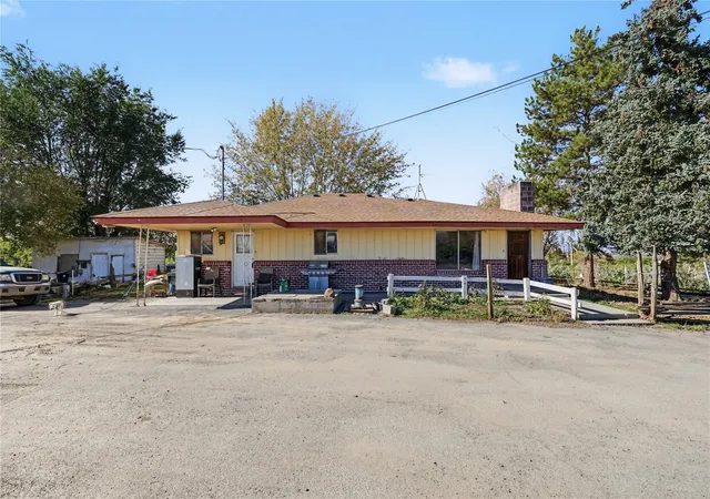 Photo 1 of Single family home for sale at 0 3570 Desmarais Rd, Moxee, WA 98936 | MLS# NWM2595576 | Listing updated on 2026-10-20