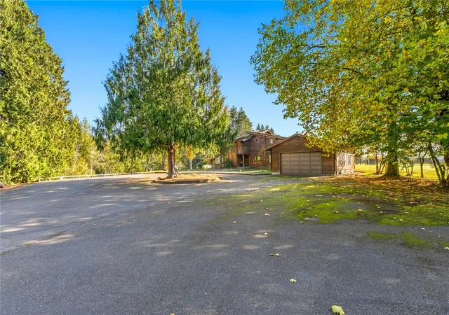 Photo 3 of House for sale at 8848 Stein Rd, Custer, WA 98240 | MLS# NWM2595582 | Listing updated on 2026-10-21
