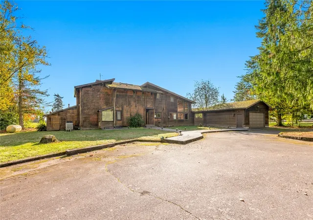 Photo 4 of House for sale at 8848 Stein Rd, Custer, WA 98240 | MLS# NWM2595582 | Listing updated on 2026-10-21