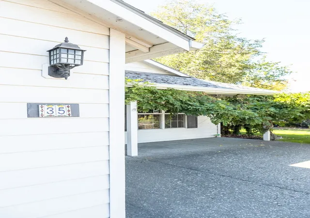 Photo 2 of Single family home for sale at 35 Talon Loop, Walla Walla, WA 99362 | MLS# NWM2595589 | Listing updated on 2026-10-21