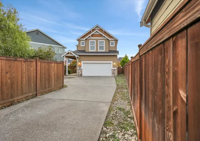 Single family home for sale at 11115 182nd Street E, Puyallup, WA 98374 | MLS# NWM2595595