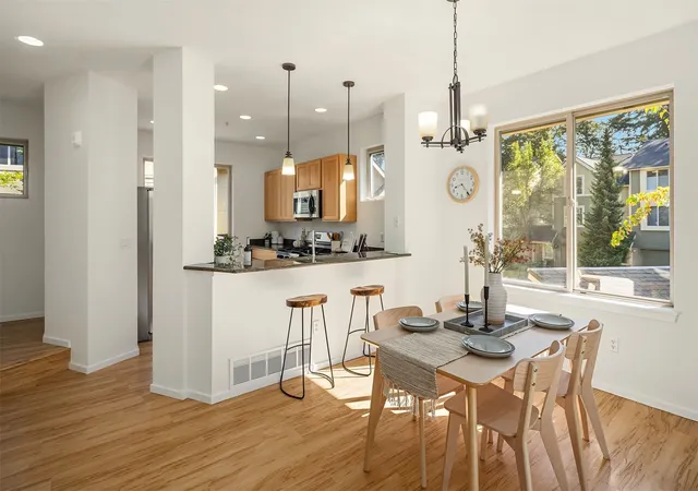 Photo 2 of Sale Pending at 377 Nw Pebble Ln, Issaquah, WA 98027 | MLS# NWM2595599 | Listing updated on 2026-10-26