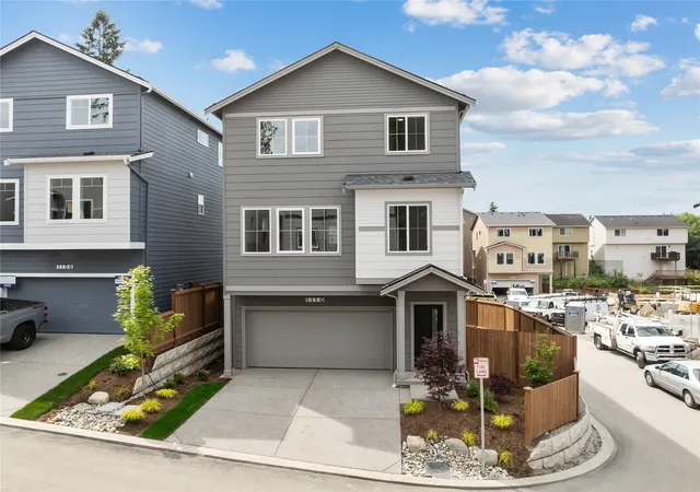 Single family home for sale at 1122 138th Place SW, Lynnwood, WA 98087 | MLS# NWM2595627
