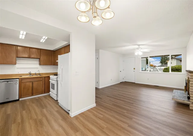 Photo 4 of Single family home for sale at 28601 47th Place S, Auburn, WA 98001 | MLS# NWM2595643 | Listing updated on 2026-10-29