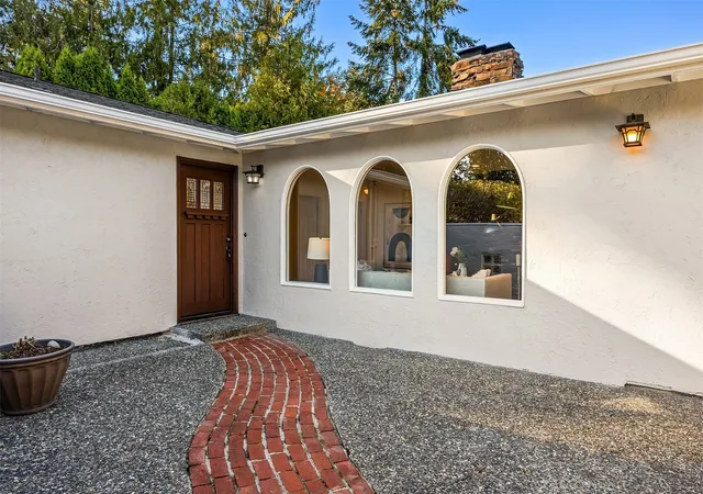 Photo 2 of Sale Pending at 3807 113th Street SE, Everett, WA 98208 | MLS# NWM2595648 | Listing updated on 2026-10-25