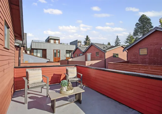 Photo 3 of Townhouse for sale at 3607 N Interlake Ave #B, Seattle, WA 98103 | MLS# NWM2595649 | Listing updated on 2026-10-18