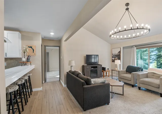 Photo 3 of Single family home for sale at 41 N Lookout Pl, Hoodsport, WA 98548 | MLS# NWM2595652 | Listing updated on 2026-10-18
