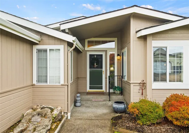 Photo 2 of Manufactured home for sale at 1903 Se Poppy Ln #106, Olympia, WA 98503 | MLS# NWM2595656 | Listing updated on 2026-10-26