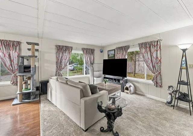 Photo 4 of Single family home for sale at 61 E Larchmont Pl, Shelton, WA 98584 | MLS# NWM2595674 | Listing updated on 2026-10-18