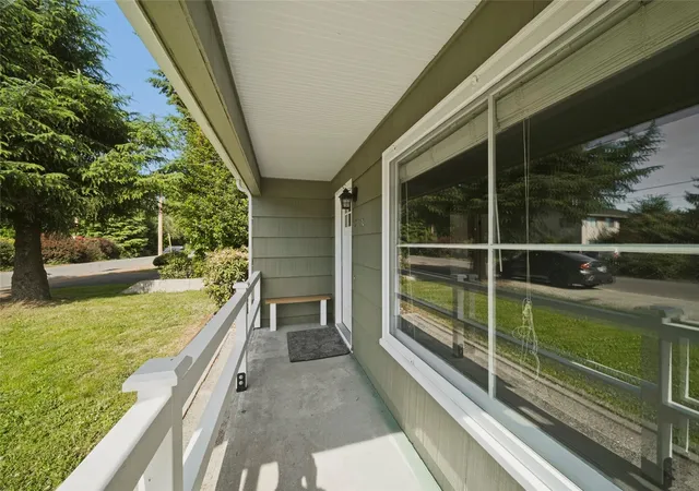Photo 2 of Single family home for sale at 2110 Jackson Ave NW, Olympia, WA 98502 | MLS# NWM2595675 | Listing updated on 2026-10-20