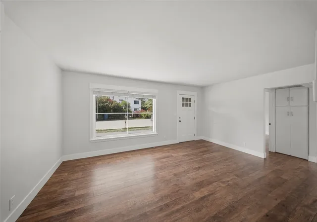 Photo 3 of Single family home for sale at 2110 Jackson Ave NW, Olympia, WA 98502 | MLS# NWM2595675 | Listing updated on 2026-10-20