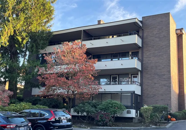 Photo 1 of Condo for sale at 10923 Glen Acres Dr S #C, Seattle, WA 98168 | MLS# NWM2595691 | Listing updated on 2026-10-22