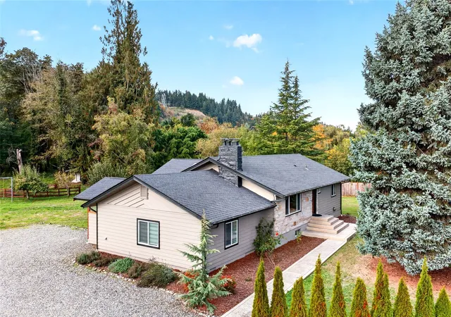 Photo 2 of Single family home for sale at 11114 State Route 162 E, Puyallup, WA 98374 | MLS# NWM2595712 | Listing updated on 2026-10-18