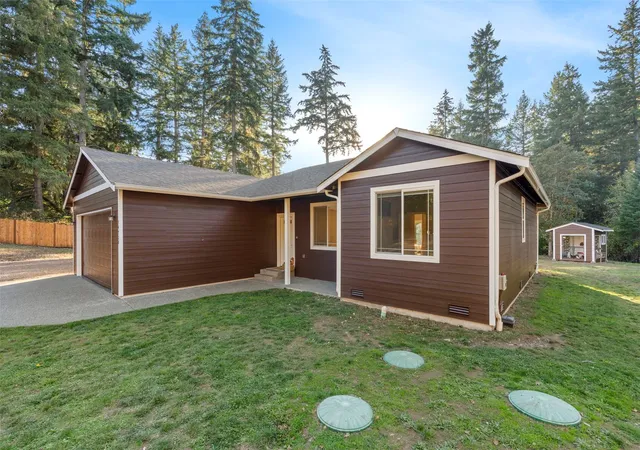 Photo 2 of Single family home for sale at 34720 S 82nd Avenue, Roy, WA 98580 | MLS# NWM2595715 | Listing updated on 2026-10-18