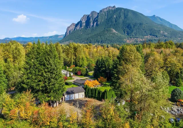 Photo 3 of Single family home for sale at 13138 412th Way SE, North Bend, WA 98045 | MLS# NWM2595722 | Listing updated on 2026-10-25