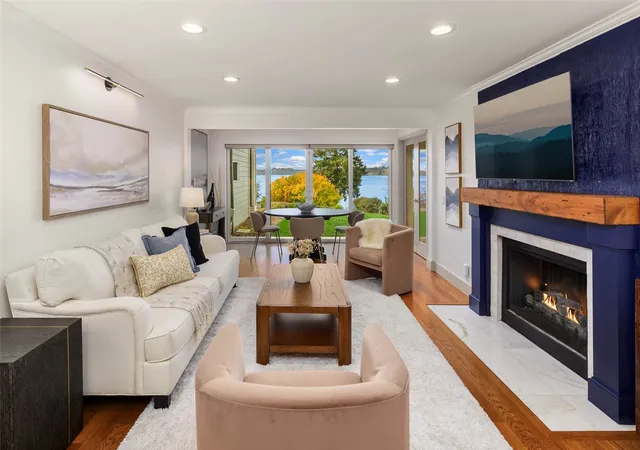 Photo 3 of Condo for sale at 6620 Lake Washington Blvd NE #103, Kirkland, WA 98033 | MLS# NWM2595729 | Listing updated on 2026-10-29
