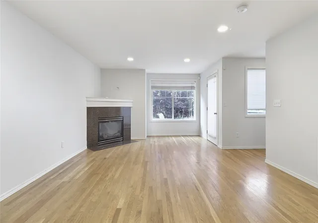 Photo 2 of Townhouse for sale at 8504 Nesbit Ave N, Seattle, WA 98103 | MLS# NWM2595755 | Listing updated on 2026-10-21