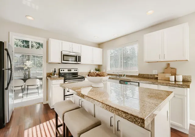 Photo 2 of Single family home for sale at 1033 S 128th Street, Seattle, WA 98168 | MLS# NWM2595770 | Listing updated on 2026-10-19