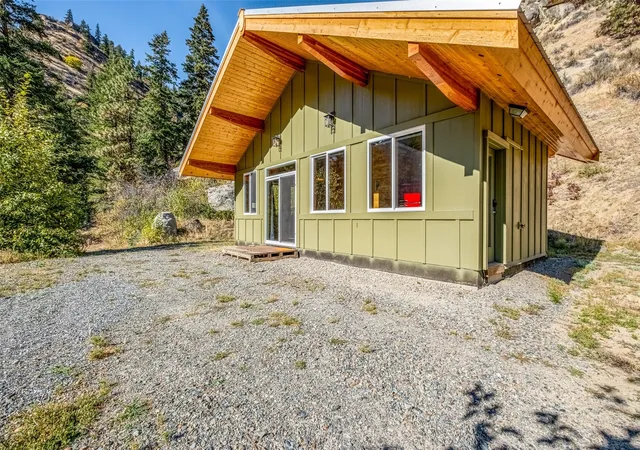 Photo 3 of Single family home for sale at 6478 Tripp Cyn, Cashmere, WA 98815 | MLS# NWM2595771 | Listing updated on 2026-10-19