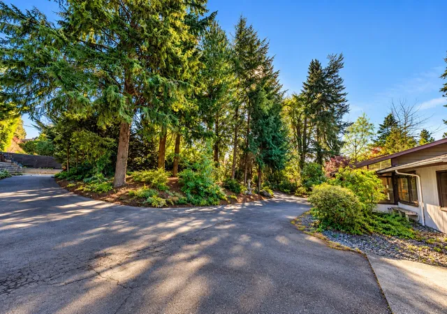 Photo 1 of Single family home for sale at 2023 92nd Avenue Ne, Clyde Hill, WA 98004 | MLS# NWM2595775 | Listing updated on 2026-10-26