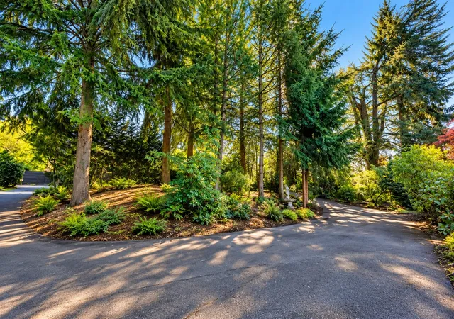 Photo 2 of Single family home for sale at 2023 92nd Avenue Ne, Clyde Hill, WA 98004 | MLS# NWM2595775 | Listing updated on 2026-10-26