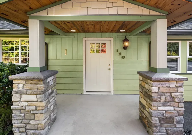 Photo 4 of Sale Pending at 110 288th Street NE, Arlington, WA 98223 | MLS# NWM2595778 | Listing updated on 2026-10-26