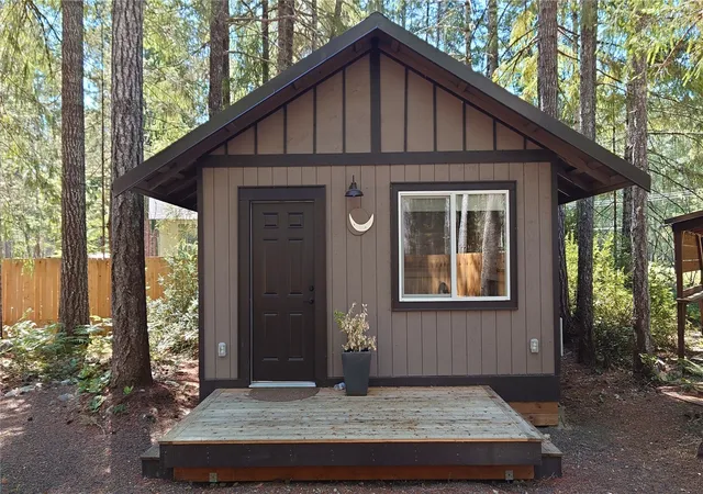 Photo 3 of Single family home for sale at 80 N Kings Way, Hoodsport, WA 98548 | MLS# NWM2595779 | Listing updated on 2026-10-19