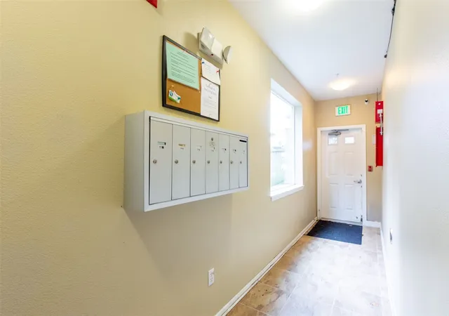 Photo 3 of Condo for sale at 10511 Midvale Ave N #101, Seattle, WA 98133 | MLS# NWM2595783 | Listing updated on 2026-10-21