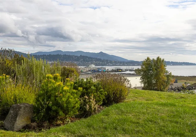 Photo 3 of Single family home for sale at 3041 Eldridge Ave, Bellingham, WA 98225 | MLS# NWM2595788 | Listing updated on 2026-10-20