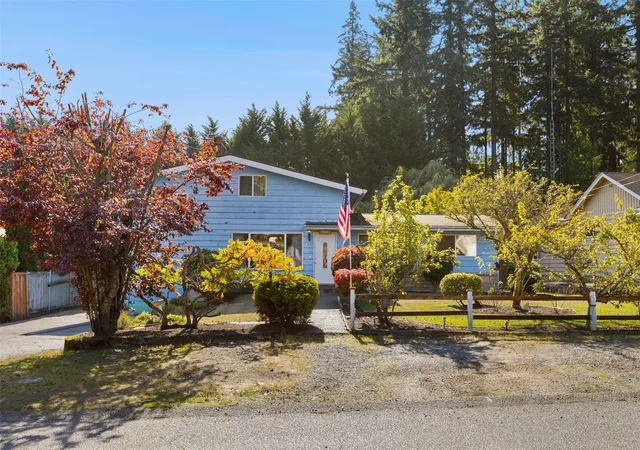 Photo 1 of Single family home for sale at 6510 193rd Street SW, Lynnwood, WA 98036 | MLS# NWM2595802 | Listing updated on 2026-10-22