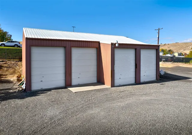 Photo 2 of Sale Pending at 0 Nka Fremont Ave, Selah, WA 98942 | MLS# NWM2595814 | Listing updated on 2026-10-19