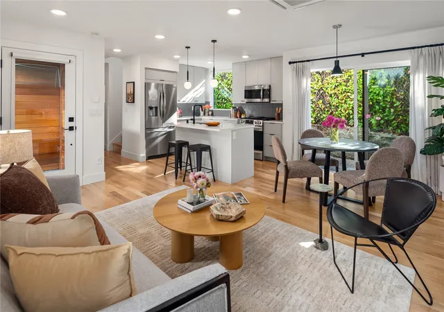 Photo 4 of Condo for sale at 1130 32nd Avenue E, Seattle, WA 98112 | MLS# NWM2595817 | Listing updated on 2026-10-23