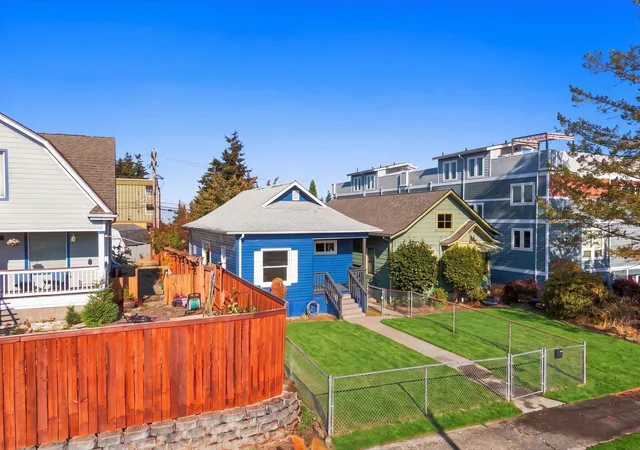 Photo 2 of Single family home for sale at 407 S Wright Ave, Tacoma, WA 98418 | MLS# NWM2595828 | Listing updated on 2026-10-23