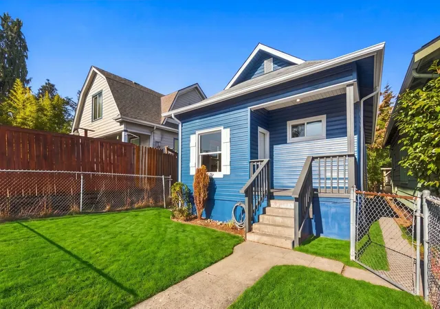 Photo 3 of Single family home for sale at 407 S Wright Ave, Tacoma, WA 98418 | MLS# NWM2595828 | Listing updated on 2026-10-23