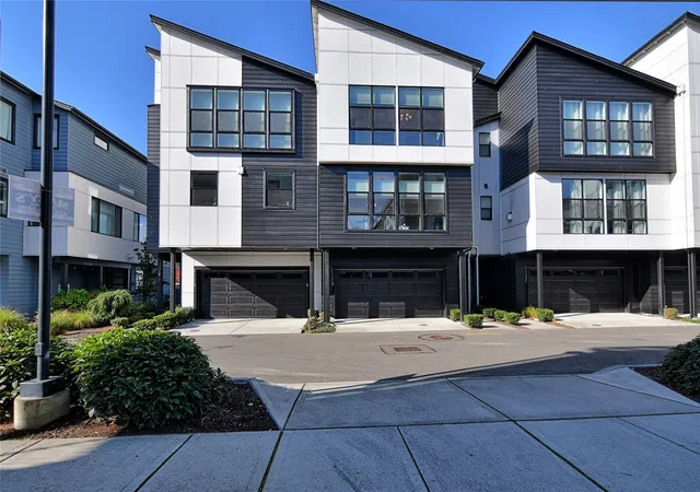 Townhouse for sale at 21722 24th Street SE #B, Bothell, WA 98021 | MLS# NWM2595829
