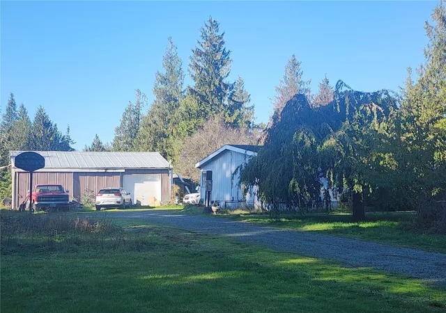 Manufactured home for sale at 18110 40th Avenue NW, Stanwood, WA 98292 | MLS# NWM2595834