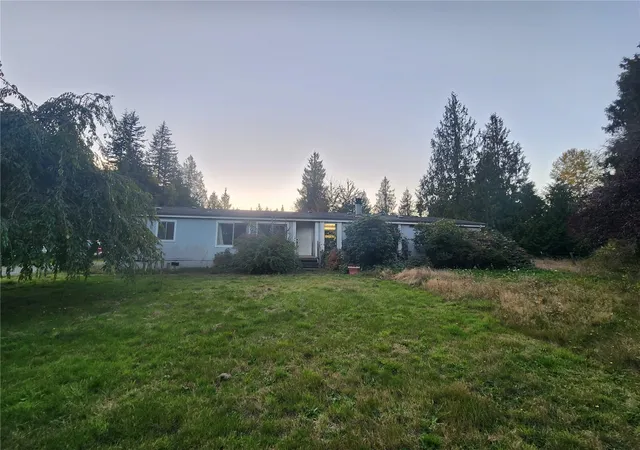 Photo 2 of Manufactured home for sale at 18110 40th Avenue Nw, Stanwood, WA 98292 | MLS# NWM2595834 | Listing updated on 2026-10-22