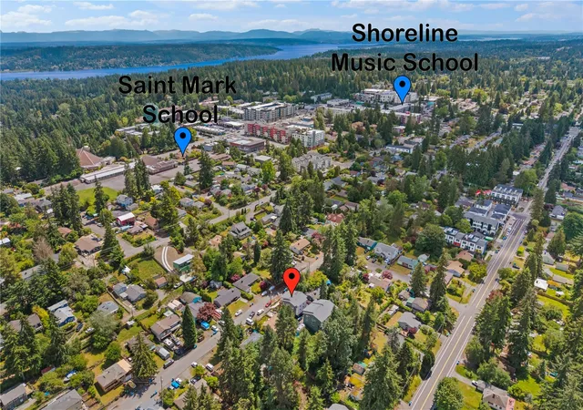 Photo 4 of Townhouse for sale at 18309 11th Avenue NE #B, Shoreline, WA 98155 | MLS# NWM2595845 | Listing updated on 2026-10-23