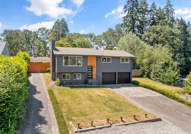 Photo 1 of Single family home for sale at 8712 Wildwood Ave Sw, Lakewood, WA 98498 | MLS# NWM2595852 | Listing updated on 2026-10-19