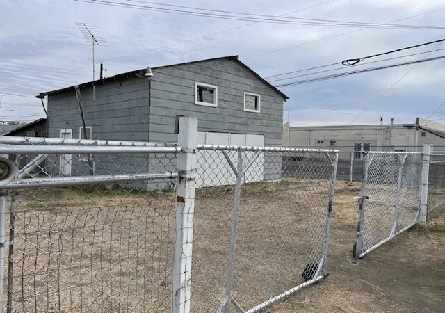 Photo 3 of Single family home for sale at 191 Ephrata Ave NW, Soap Lake, WA 98851 | MLS# NWM2595854 | Listing updated on 2026-10-21
